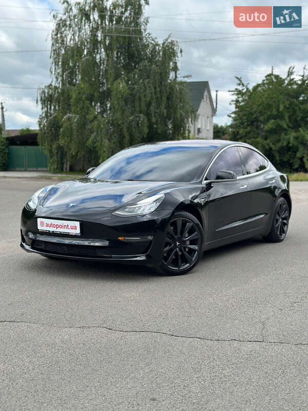 Седан Tesla Model 3 2018 в 