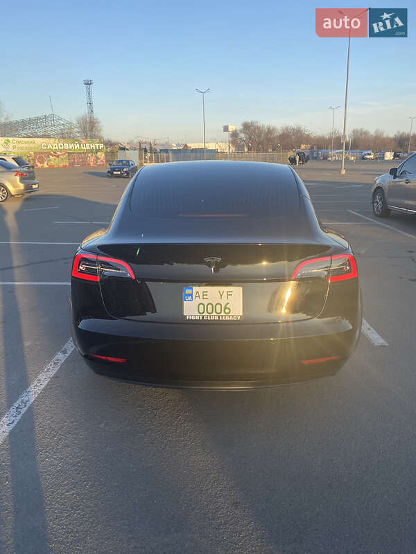 Седан Tesla Model 3 2019 в Днепре