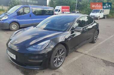 Седан Tesla Model 3 2021 в Львові