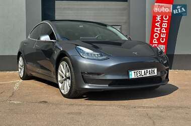 Седан Tesla Model 3 2018 в 