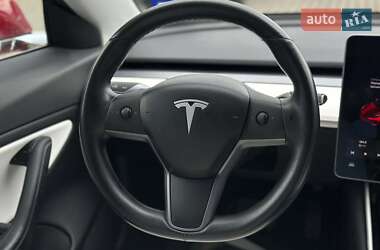Седан Tesla Model 3 2018 в 