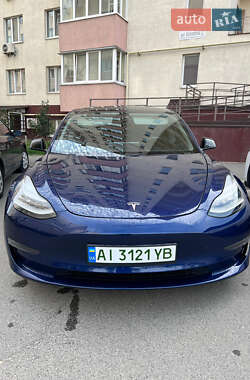 Седан Tesla Model 3 2020 в 