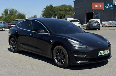 Седан Tesla Model 3 2018 в 