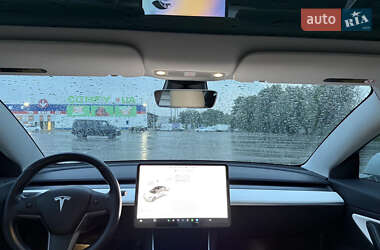 Седан Tesla Model 3 2018 в 