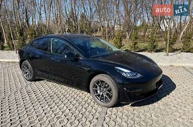 Tesla Model 3 2019