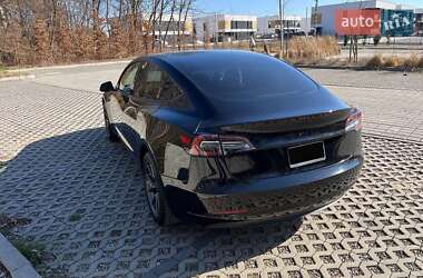 Седан Tesla Model 3 2019 в 