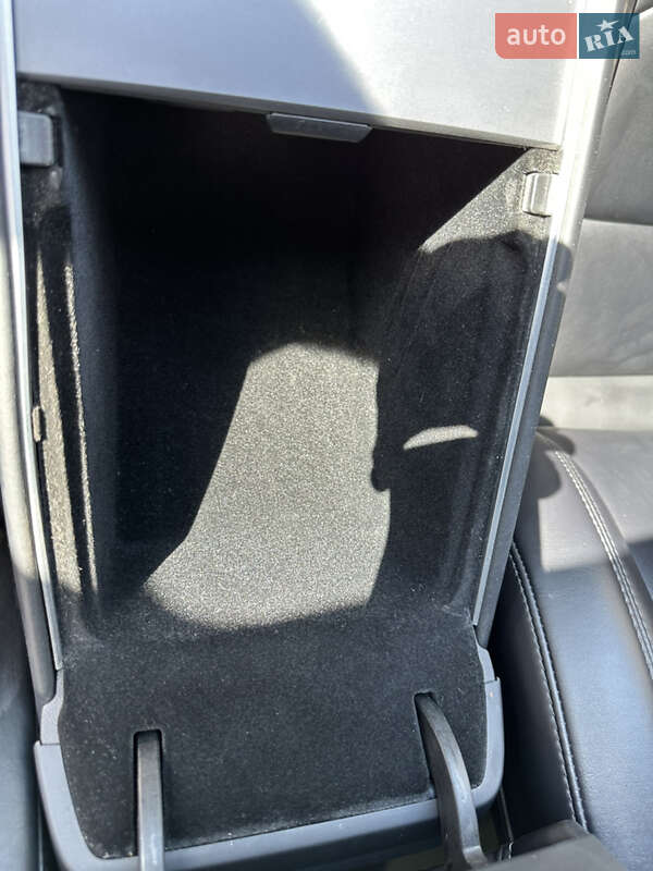 Седан Tesla Model 3 2021 в Дніпрі