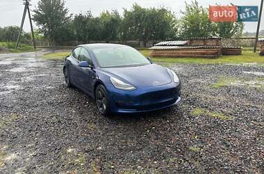 Седан Tesla Model 3 2021 в Луцке