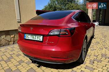 Седан Tesla Model 3 2018 в 