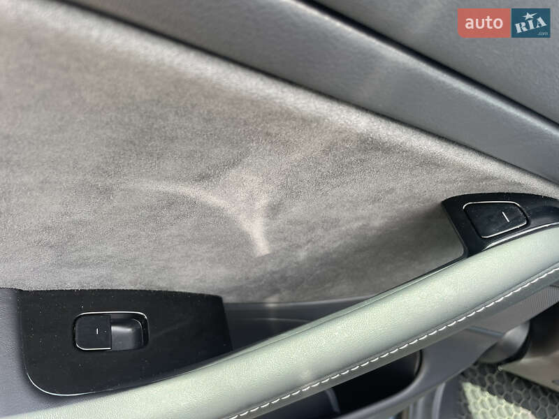 Седан Tesla Model 3 2019 в Львове фото 19 Седан Tesla Model 3 2019 в Львове