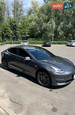 Седан Tesla Model 3 2018 в Ірпені