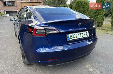 Седан Tesla Model 3 2021 в 