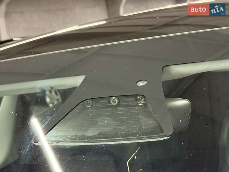 Седан Tesla Model 3 2019 в Владимире
