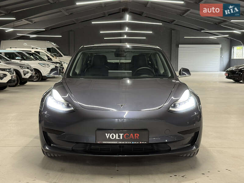 Седан Tesla Model 3 2019 в Владимире