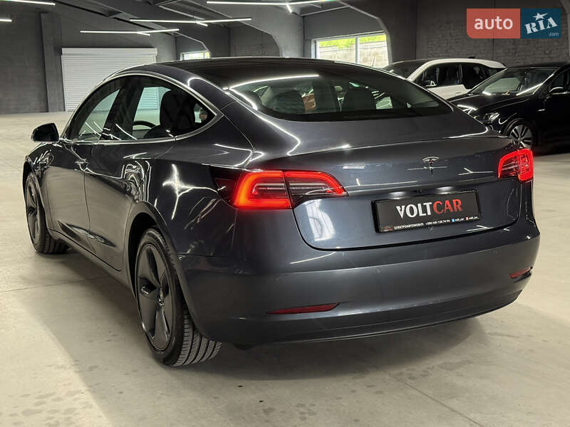 Седан Tesla Model 3 2019 в Владимире