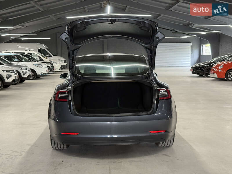 Седан Tesla Model 3 2019 в Владимире