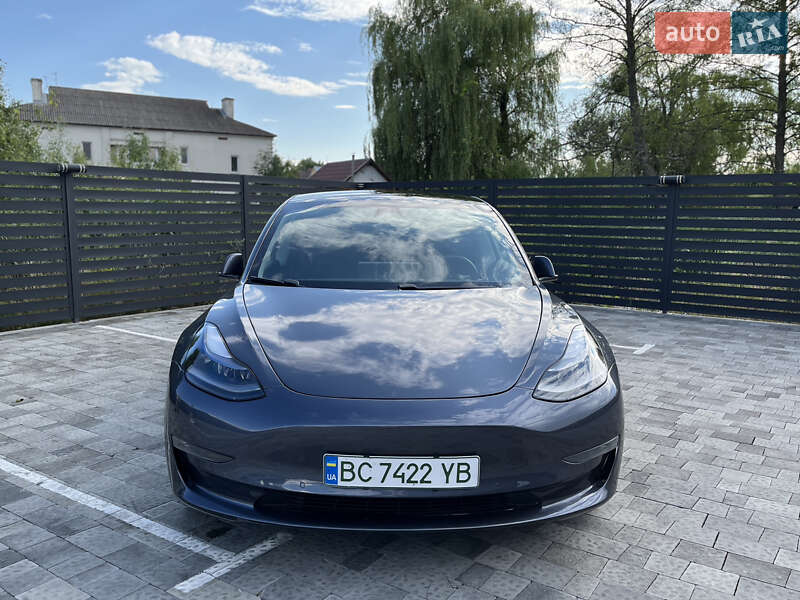 Седан Tesla Model 3 2020 в Каменке-Бугской