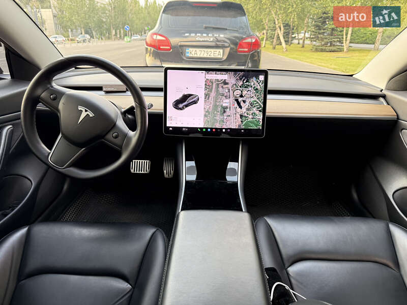 Седан Tesla Model 3 2019 в Харькове