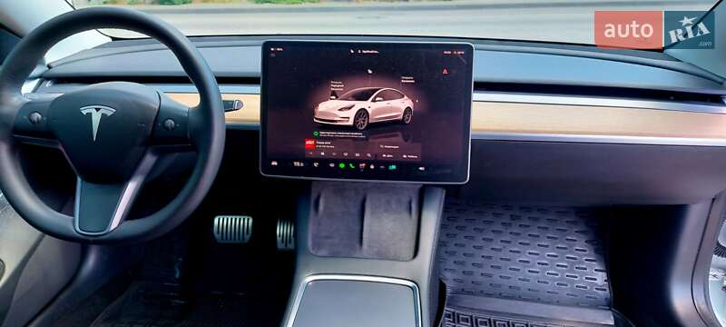 Седан Tesla Model 3 2022 в Дніпрі