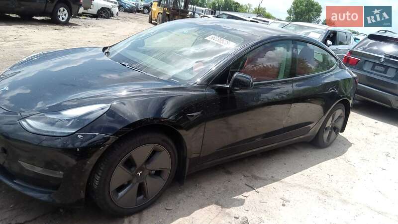 Tesla Model 3 2021