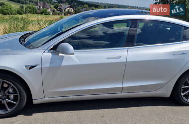 Седан Tesla Model 3 2018 в 