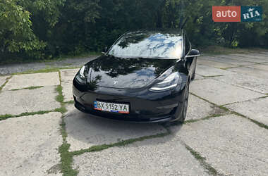 Седан Tesla Model 3 2019 в Шепетівці