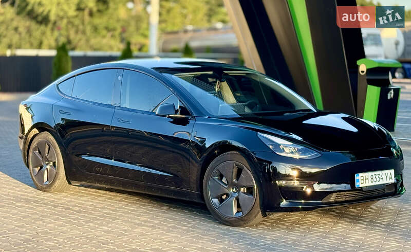 Седан Tesla Model 3 2022 в Одесі