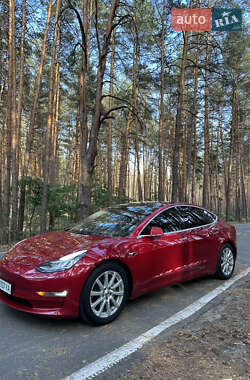 Седан Tesla Model 3 2018 в 