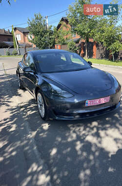 Седан Tesla Model 3 2023 в Софіївській Борщагівці
