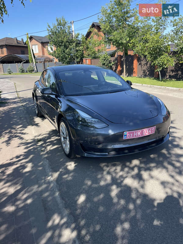Tesla Model 3 2023