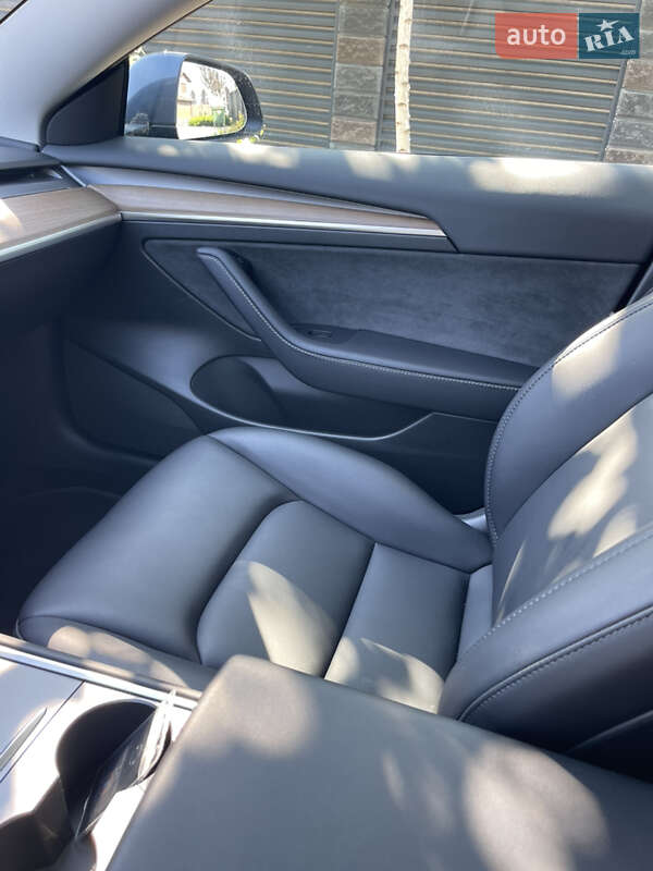 Седан Tesla Model 3 2023 в Софиевской Борщаговке фото 13 Седан Tesla Model 3 2023 в Софиевской Борщаговке
