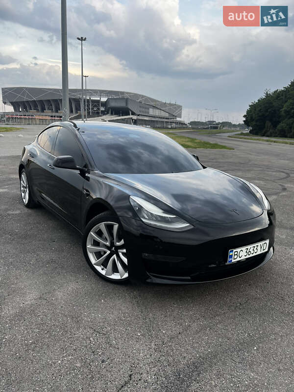 Tesla Model 3 2019