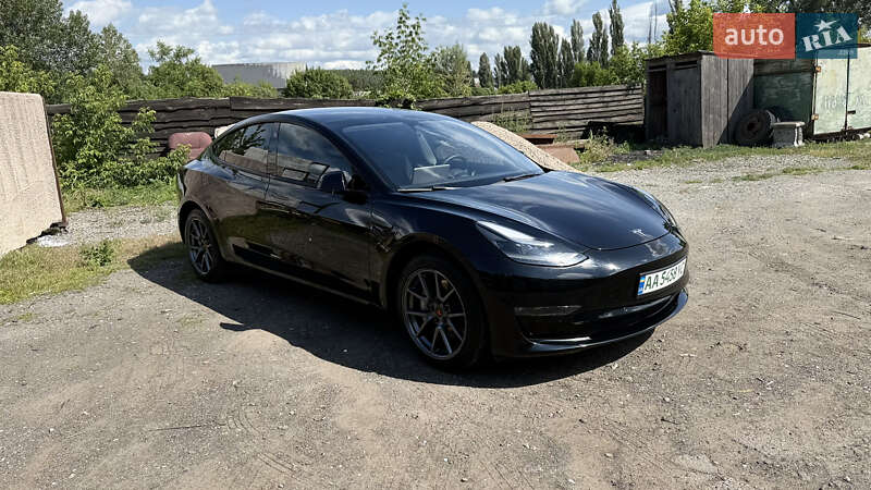 Седан Tesla Model 3 2021 в Києві