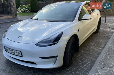 Седан Tesla Model 3 2021 в Костополе