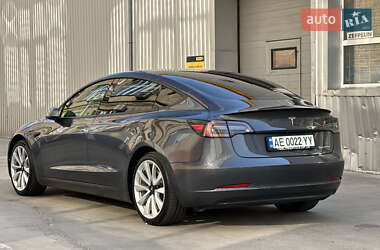 Седан Tesla Model 3 2019 в 