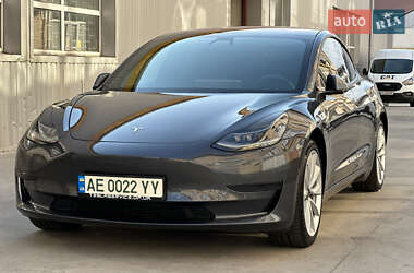 Седан Tesla Model 3 2019 в 