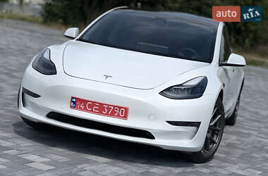 Седан Tesla Model 3 2021 в Вінниці