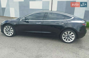 Седан Tesla Model 3 2018 в 