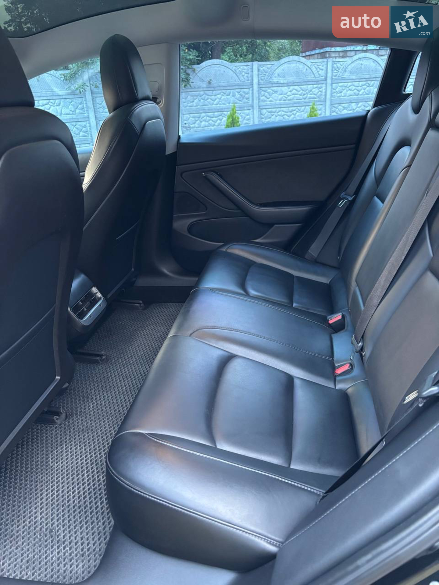 2018 Tesla Model 3 - мініатюра 11