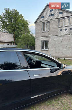 Седан Tesla Model 3 2018 в 