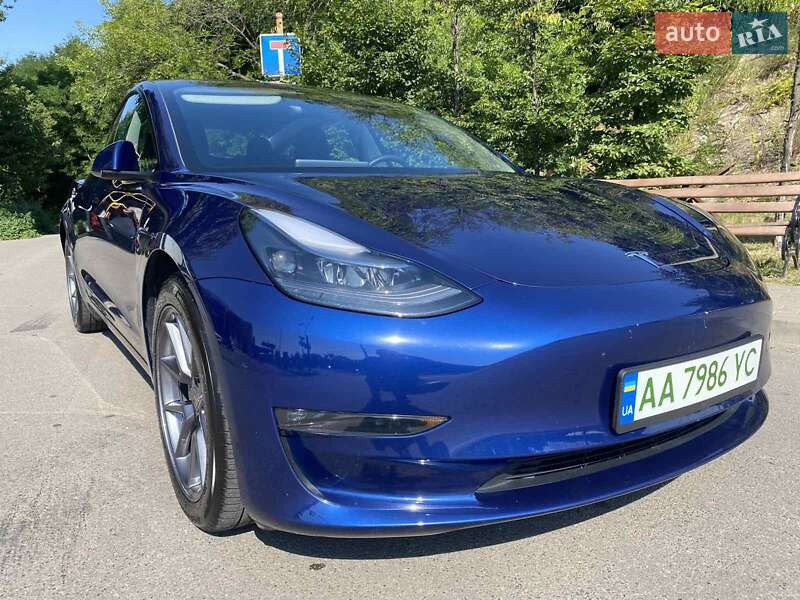 Tesla Model 3 2023