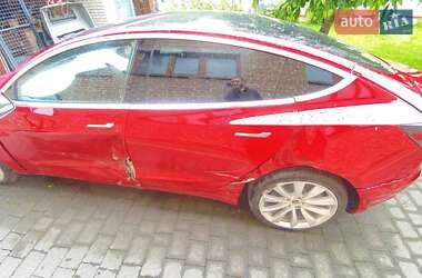 Седан Tesla Model 3 2018 в 