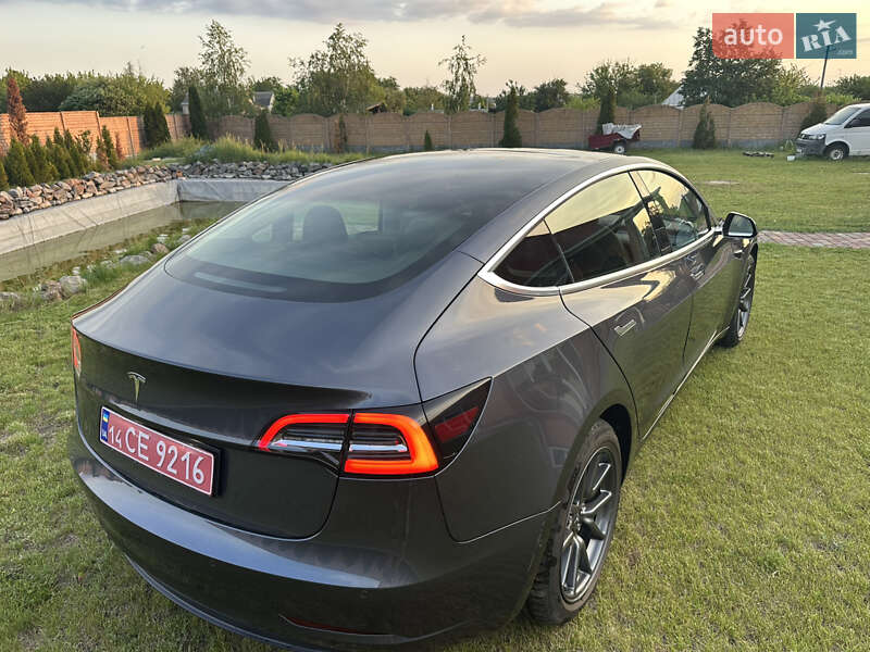 Седан Tesla Model 3 2019 в Харькове