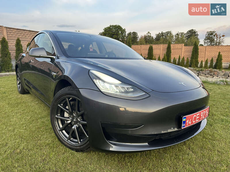Седан Tesla Model 3 2019 в Харькове