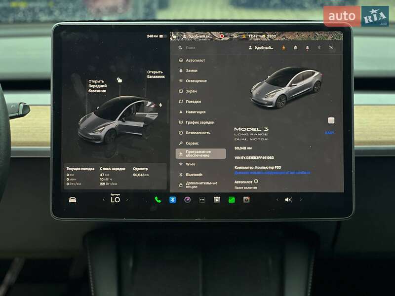 Седан Tesla Model 3 2023 в Івано-Франківську