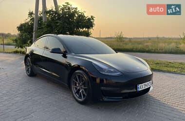 Седан Tesla Model 3 2021 в Харкові