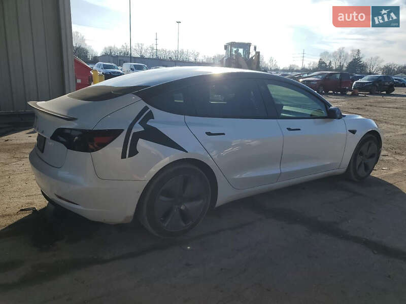 Седан Tesla Model 3 2020 в Луцке