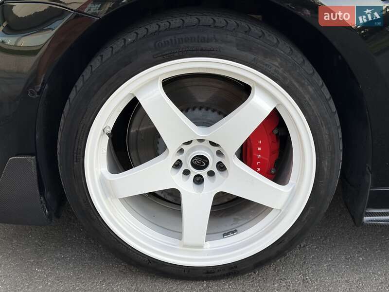 Седан Tesla Model 3 2019 в Дніпрі