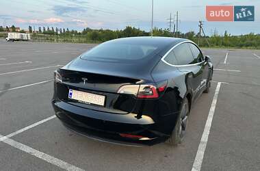 Седан Tesla Model 3 2019 в 