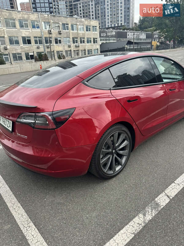 Седан Tesla Model 3 2018 в Києві